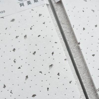 Tavolo Tavola di lana minerale 600x600mm Spessore 10mm Piastrelle acustiche di soffitto Griglia