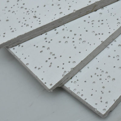 Piastra di soffitto in lana minerale di lastre di fibra impermeabile per l'assorbimento del suono