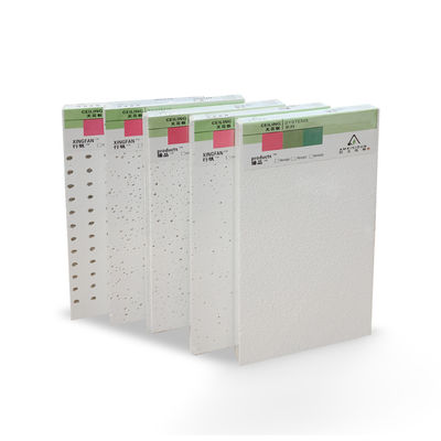 Tavola di soffitto in fibre minerali quadrate 2 x 4 piastrelle di soffitto a caduta con materiale insonorizzante